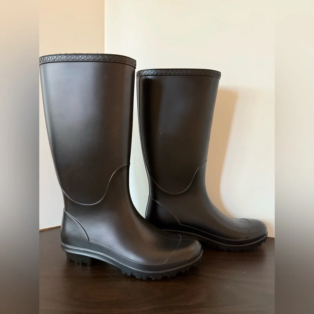 UGG Black Winter & Rain Boots size 7 NWOT